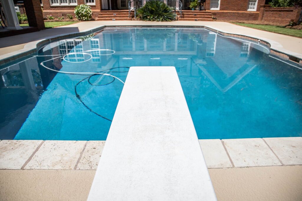 Swimming pool repairs services 1 1